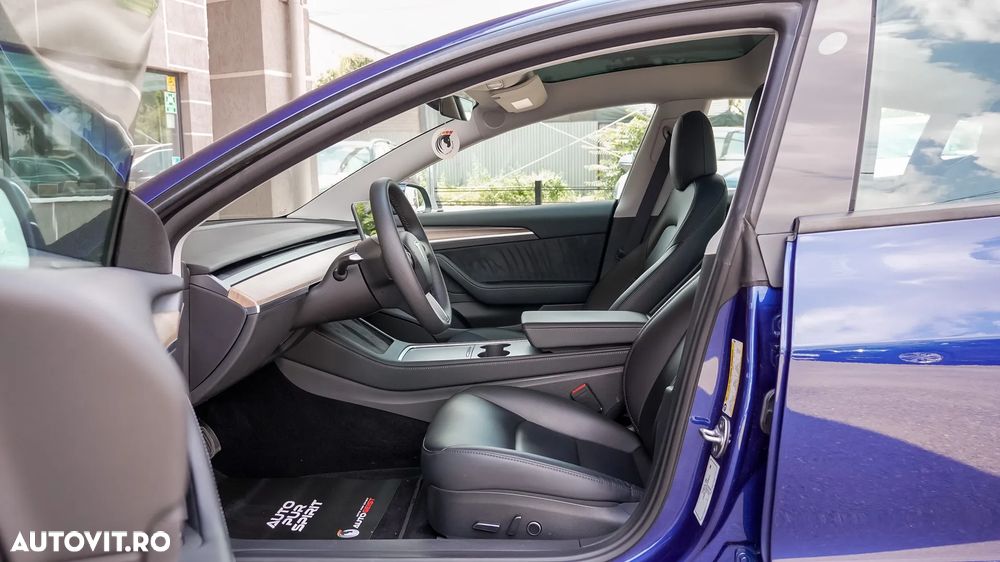 Tesla Model 3 Langstreckenbatterie Allradantrieb Dual Motor - 31