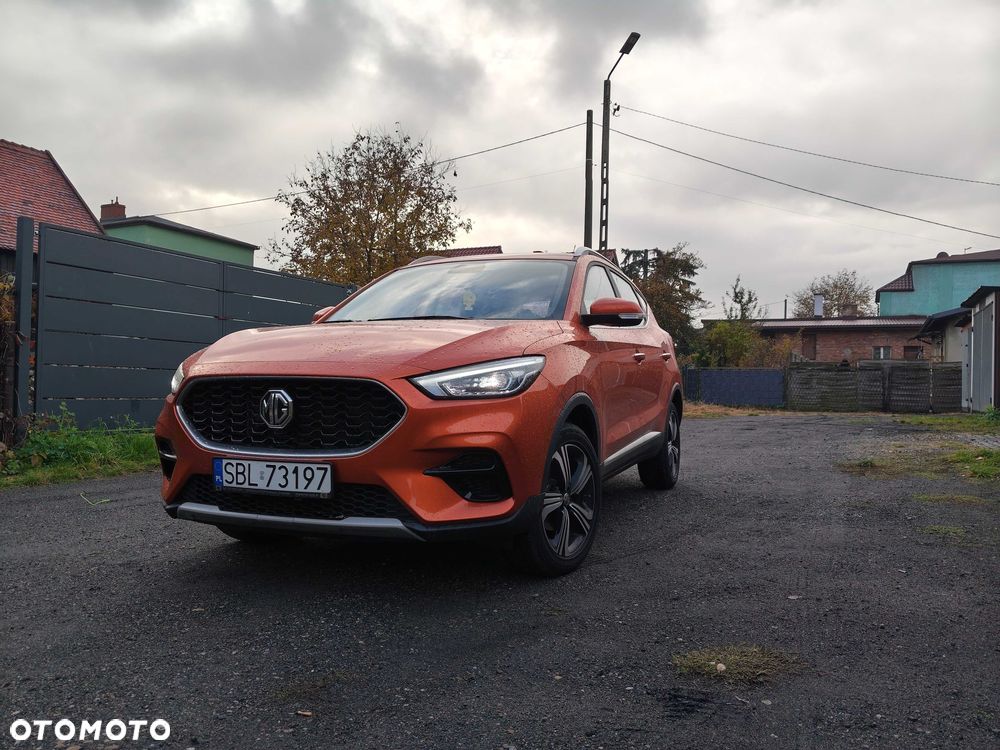 MG ZS - 4