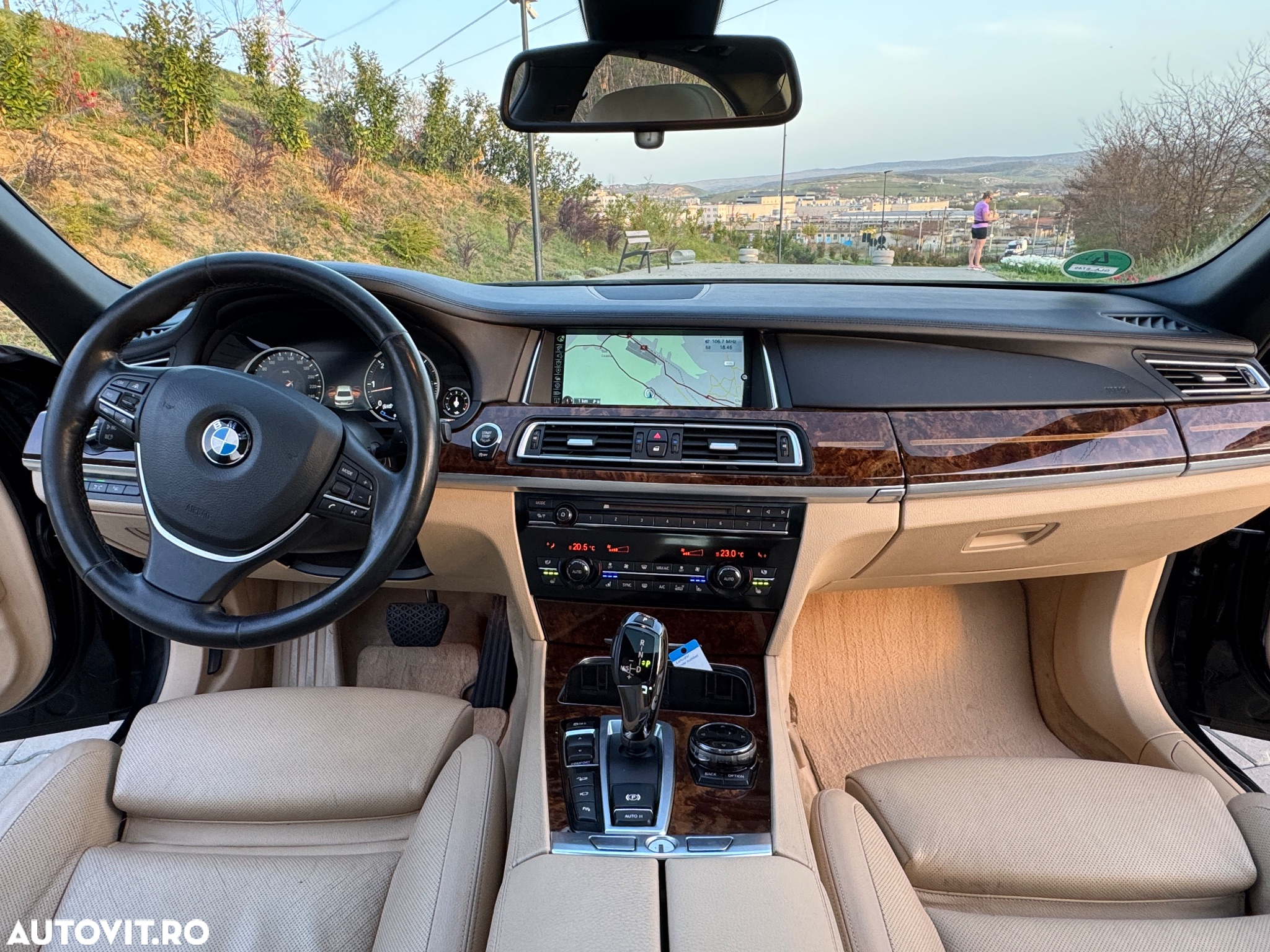 BMW Seria 7 740d xDrive - 11