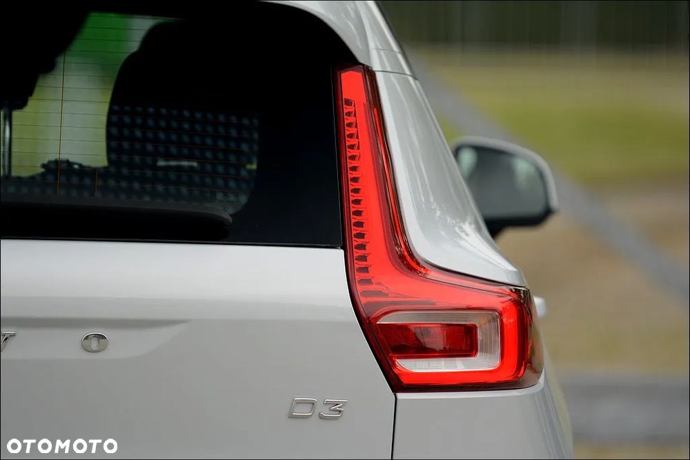 Volvo XC 40 D3 SCR Momentum - 39