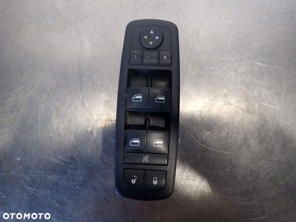 PRZEŁĄCZNIK PODNOSZENIA SZYB CHRYSLER GRAND VOYAGER V 2.8 - 1