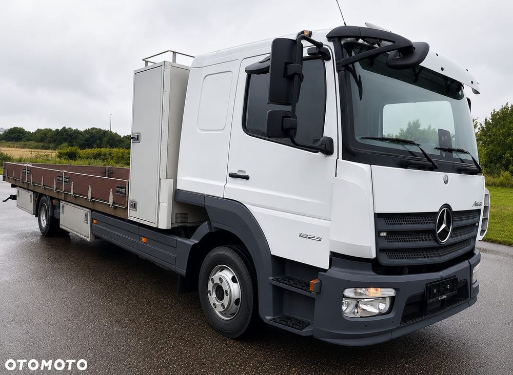 Mercedes-Benz Atego 1223 Skrzynia 7,5M/ Sypialka / Niski przebieg / - 1