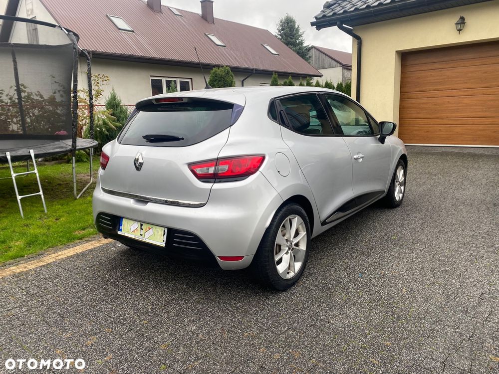 Renault Clio 1.2 16V Limited Plus - 5