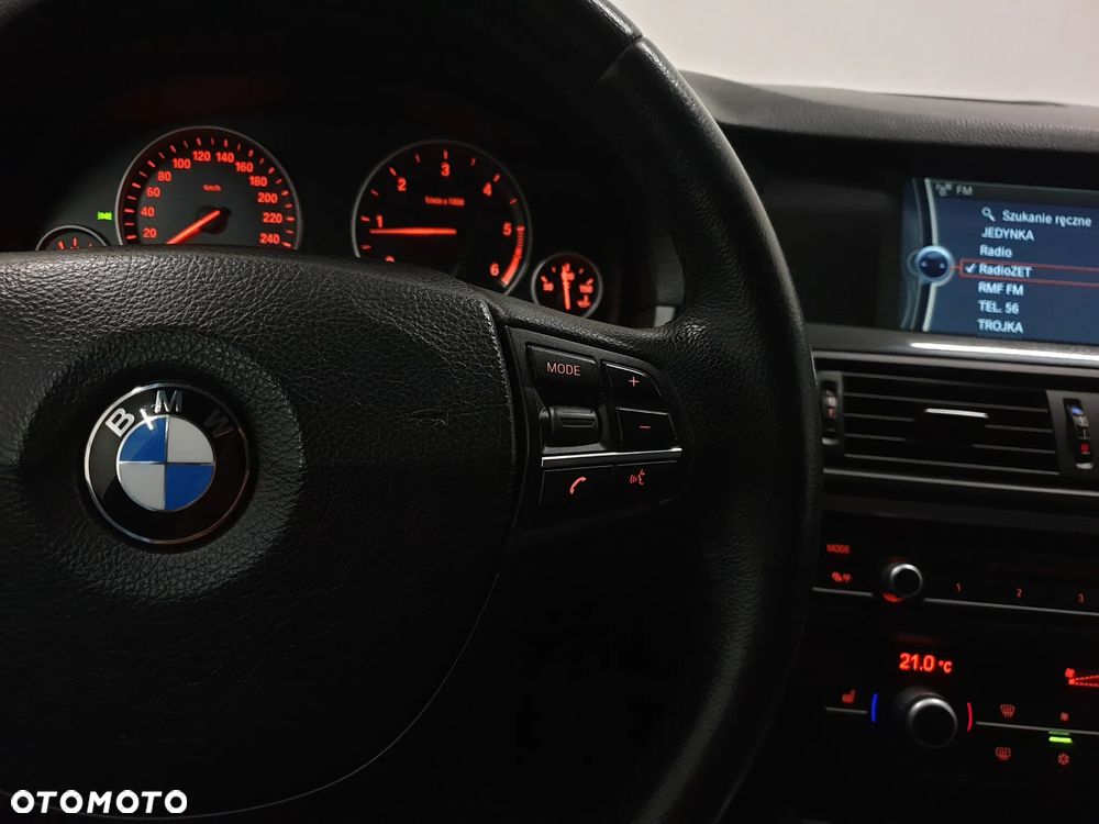 BMW Seria 5 520d Sport-Aut - 12