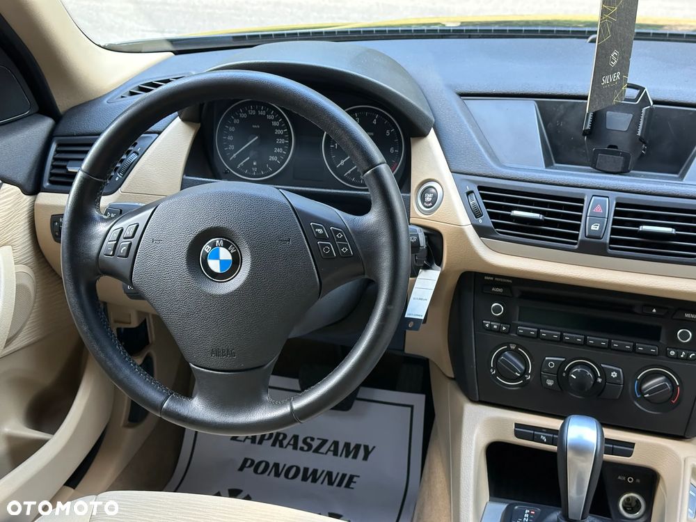 BMW X1 sDrive18i - 24