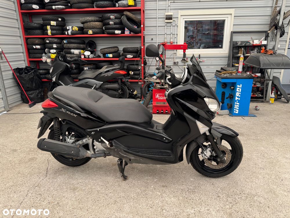Yamaha X-max - 7
