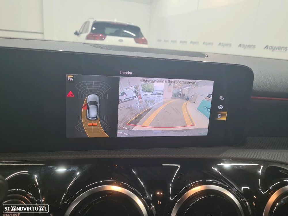 Mercedes-Benz A 250 e AMG Line - 7