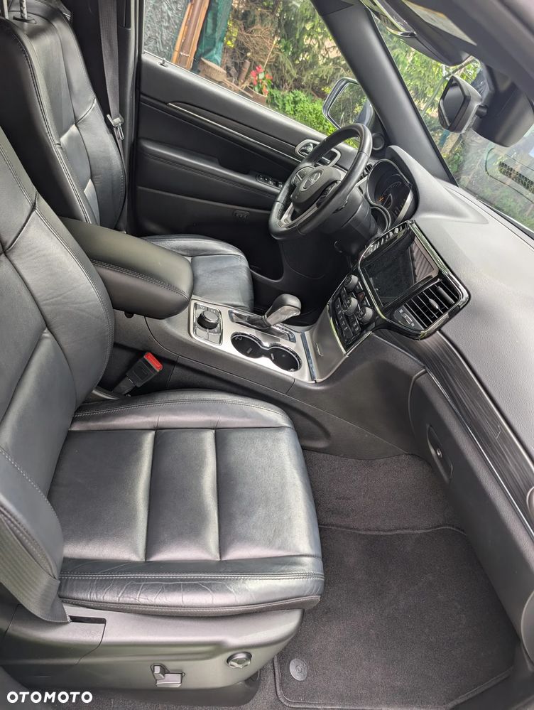 Jeep Grand Cherokee - 8