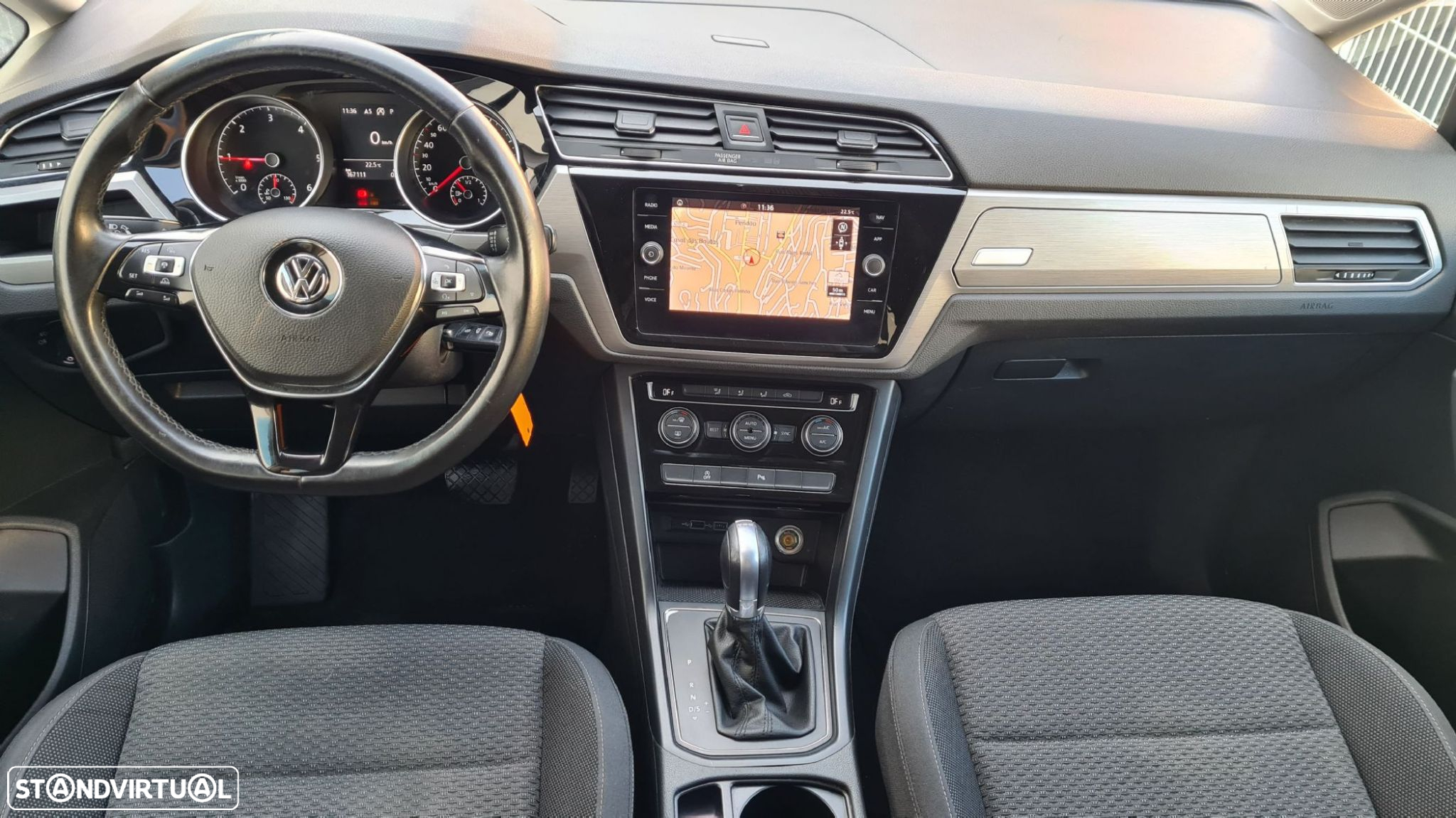 VW Touran 1.6 TDI Confortline DSG - 10