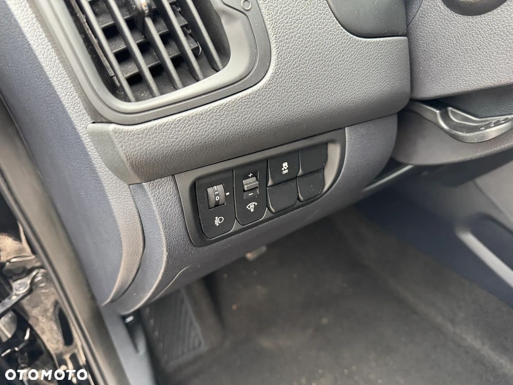 Kia Rio - 19