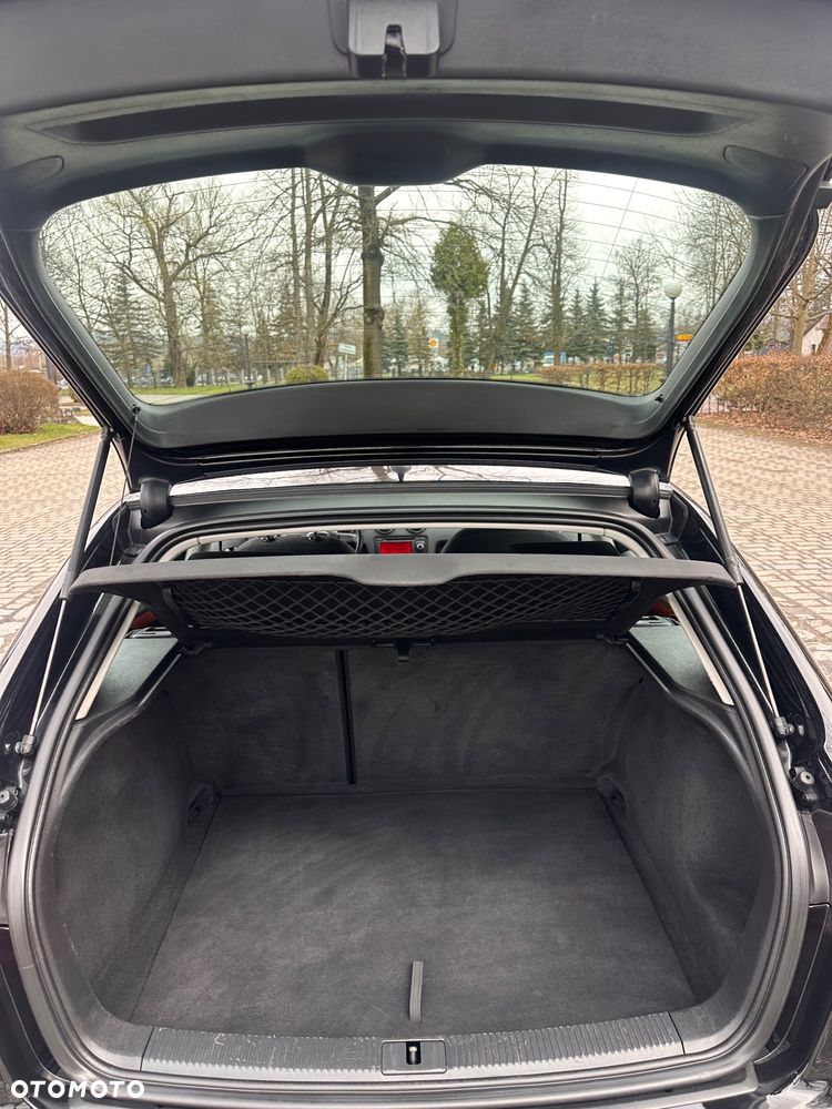 Audi A3 Sportback 2.0 TDI DPF quattro Ambiente - 21