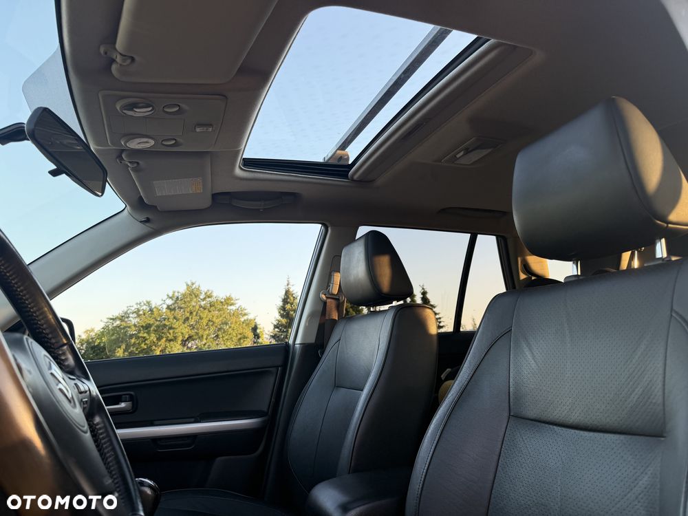 Suzuki Grand Vitara 2.0 De luxe - 10