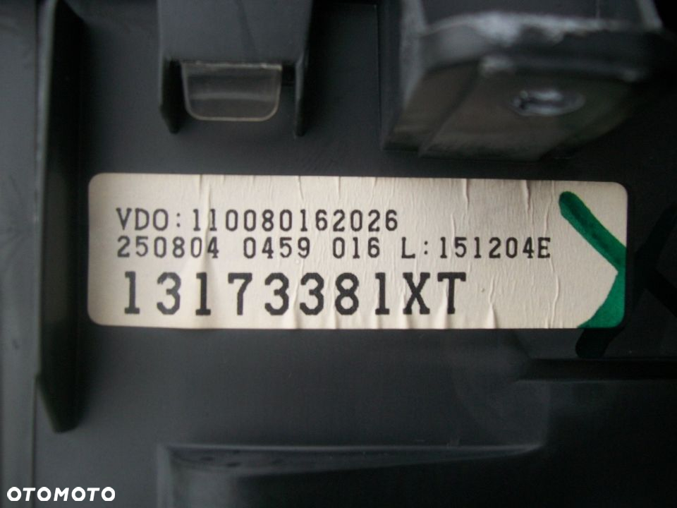 Licznik Meriva 1.7 DTI 13173381 VDO - 3