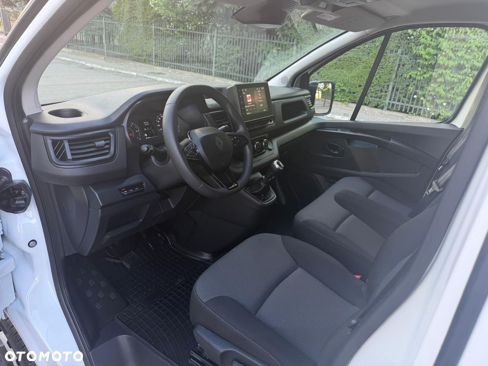 Renault Trafic - 25