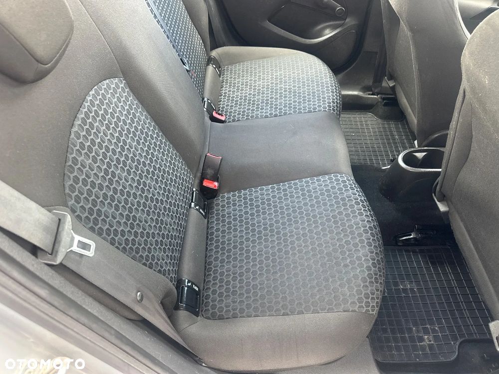 Opel Corsa 1.4 Essentia - 21