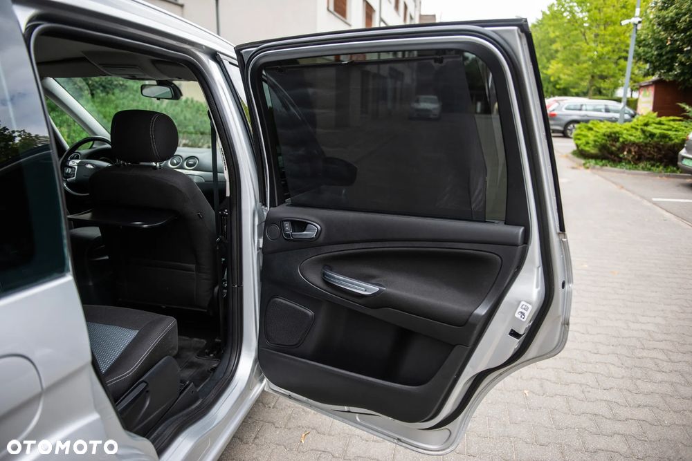 Ford Galaxy 2.0 TDCi Ghia - 22