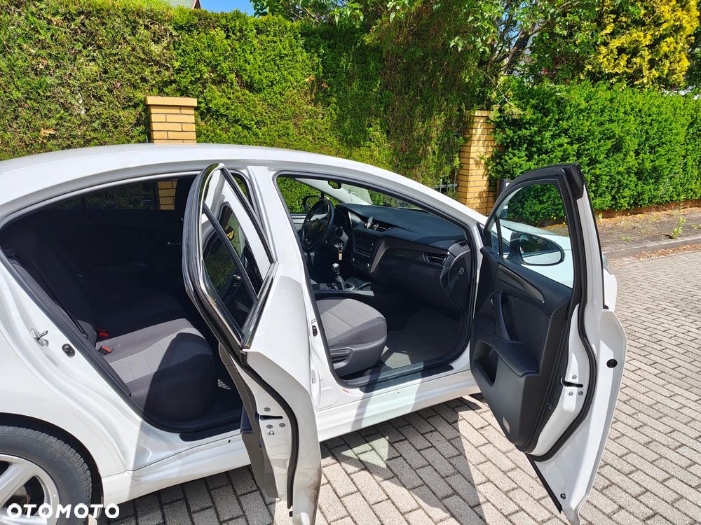 Toyota Avensis 1.8 Premium - 9
