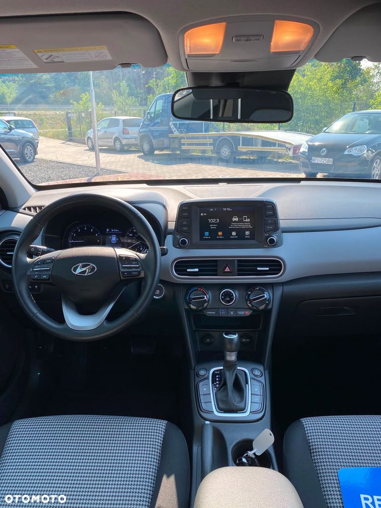 Hyundai Kona - 21