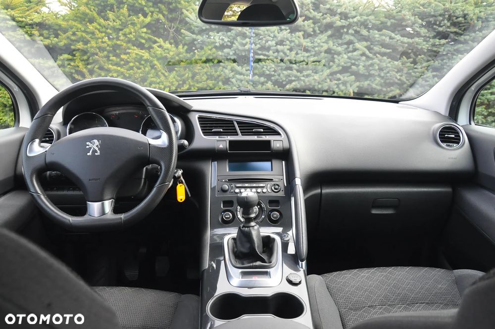 Peugeot 3008 1.6 BlueHDi Style S&S - 23