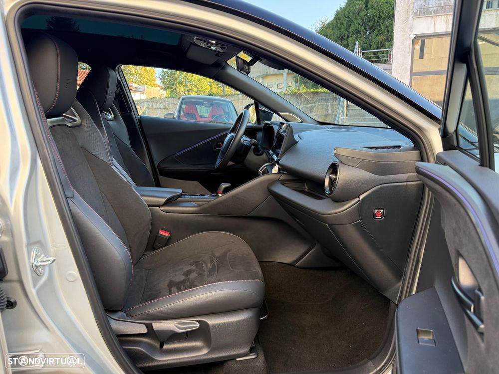 Toyota C-HR - 15