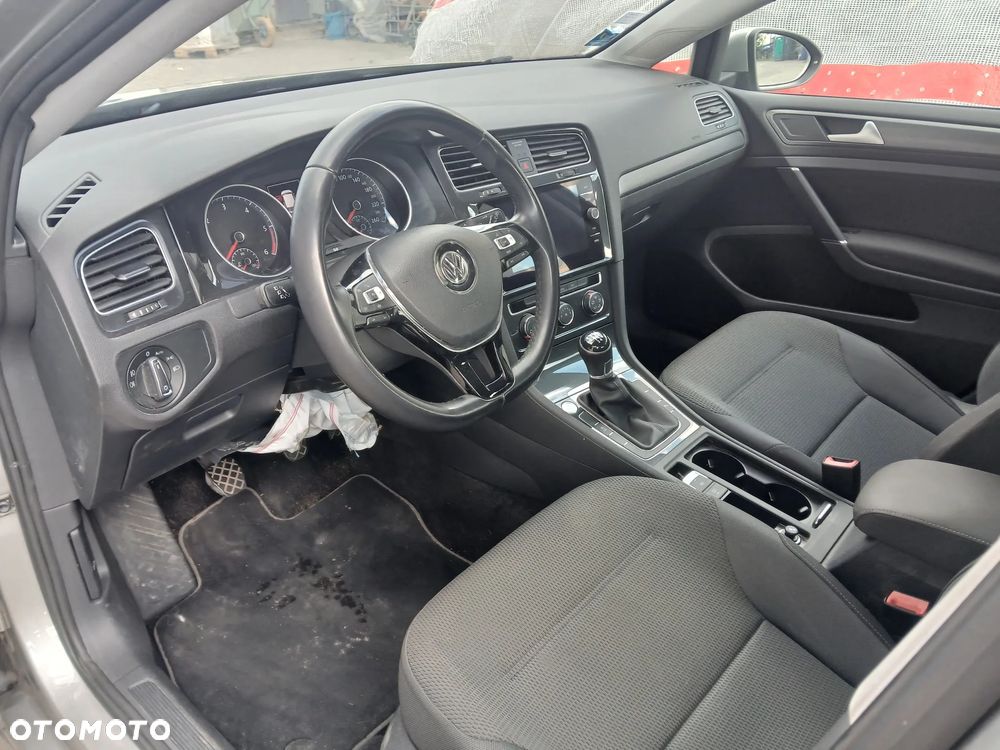 Volkswagen Golf 1.6 TDI BMT Highline - 13