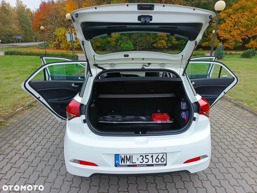 Hyundai i20 1.1 CRDi Style - 15