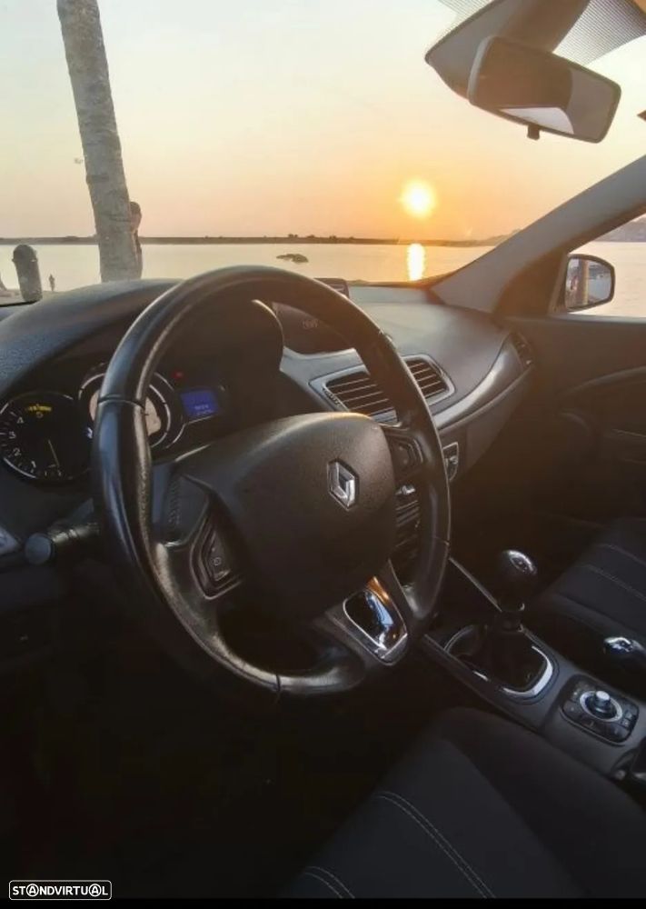 Renault Mégane Sport Tourer 1.5 dCi Dynamique - 5