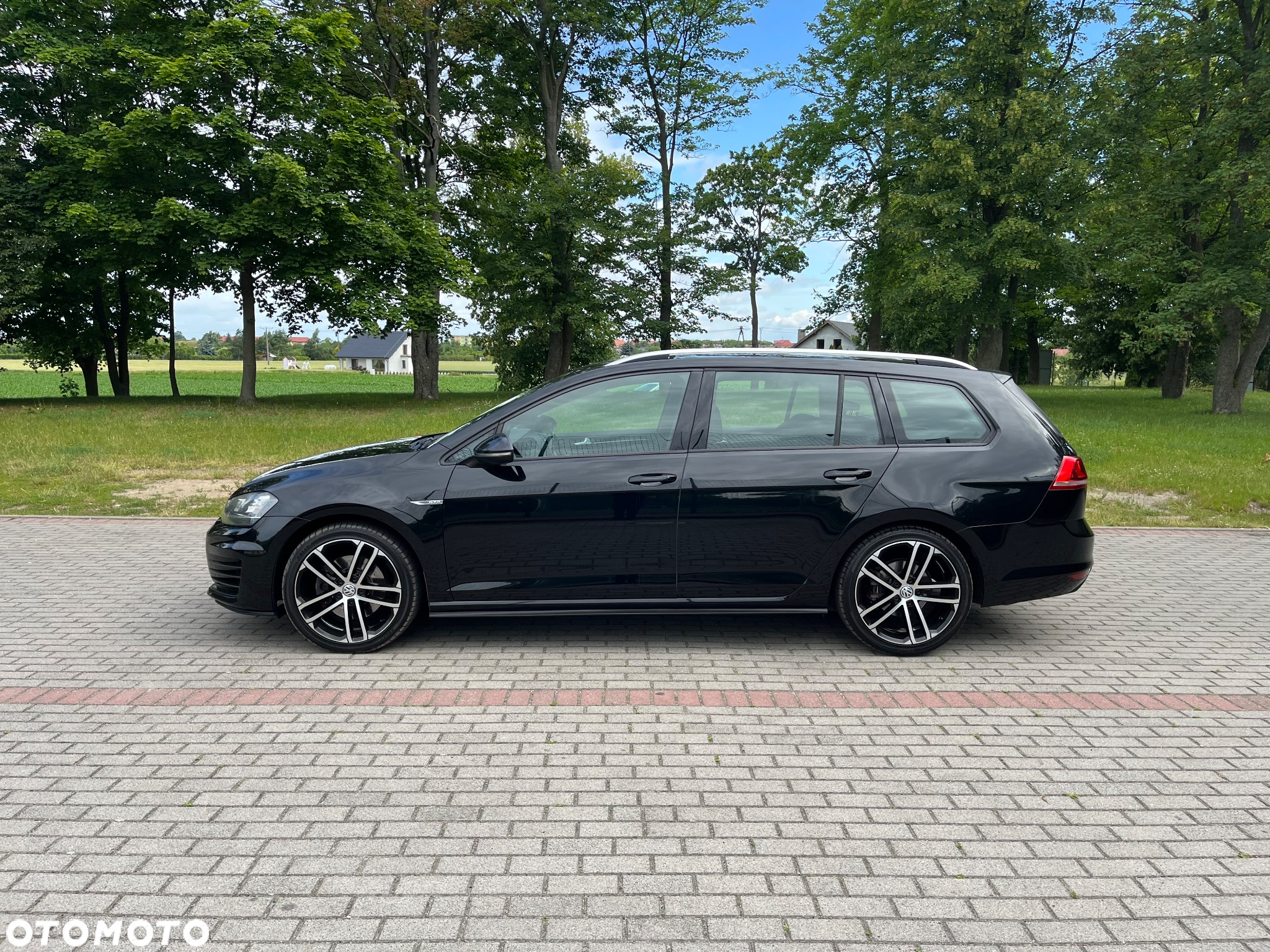 Volkswagen Golf GTD (BlueMotion Technology) DSG - 2