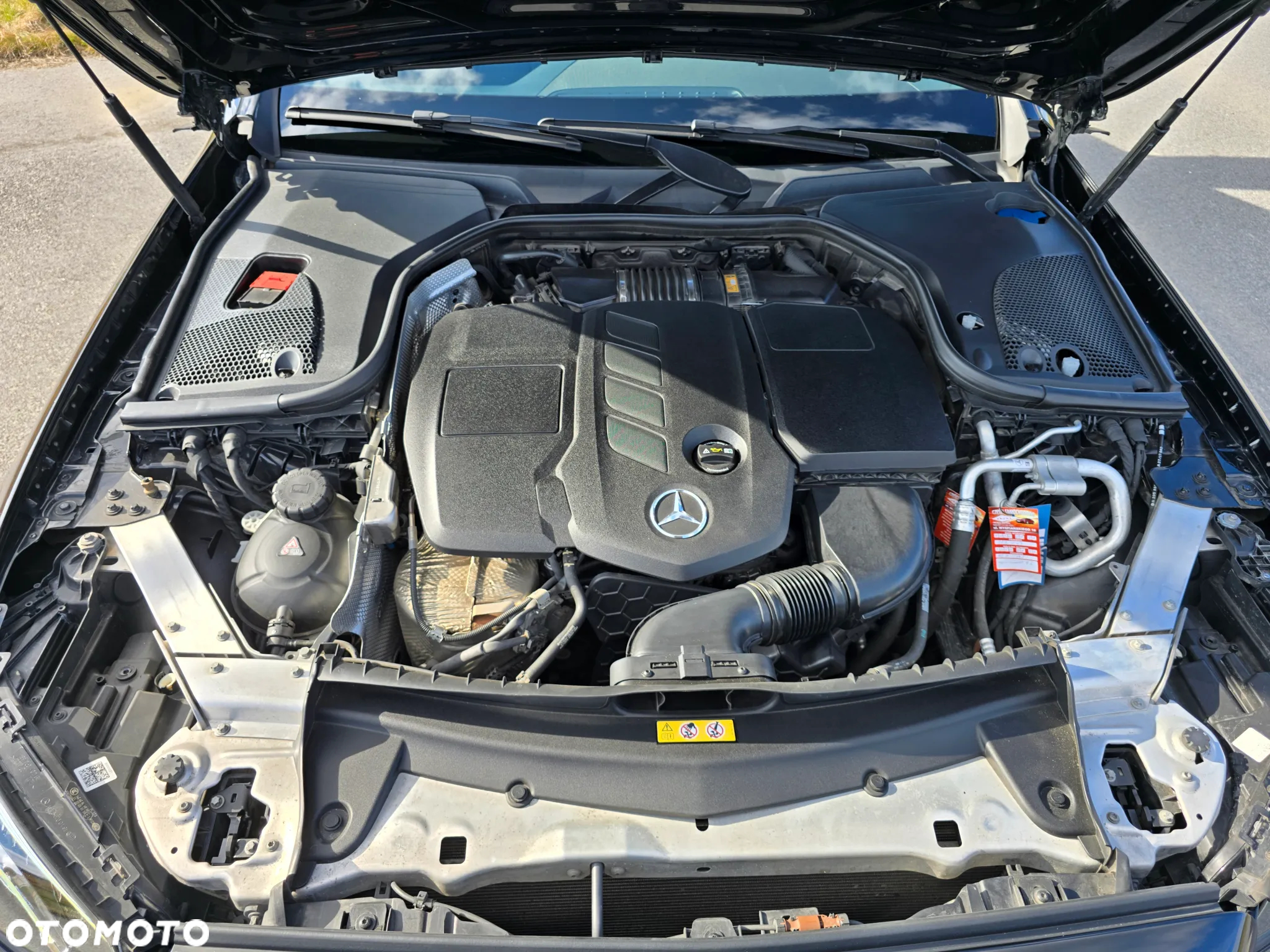 Mercedes-Benz Klasa E 220 d 4Matic 9G-TRONIC AMG Line - 13
