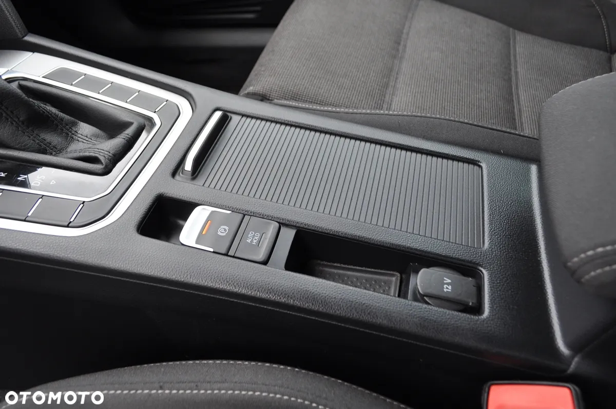 Volkswagen Passat 2.0 TDI BMT Comfortline DSG - 21