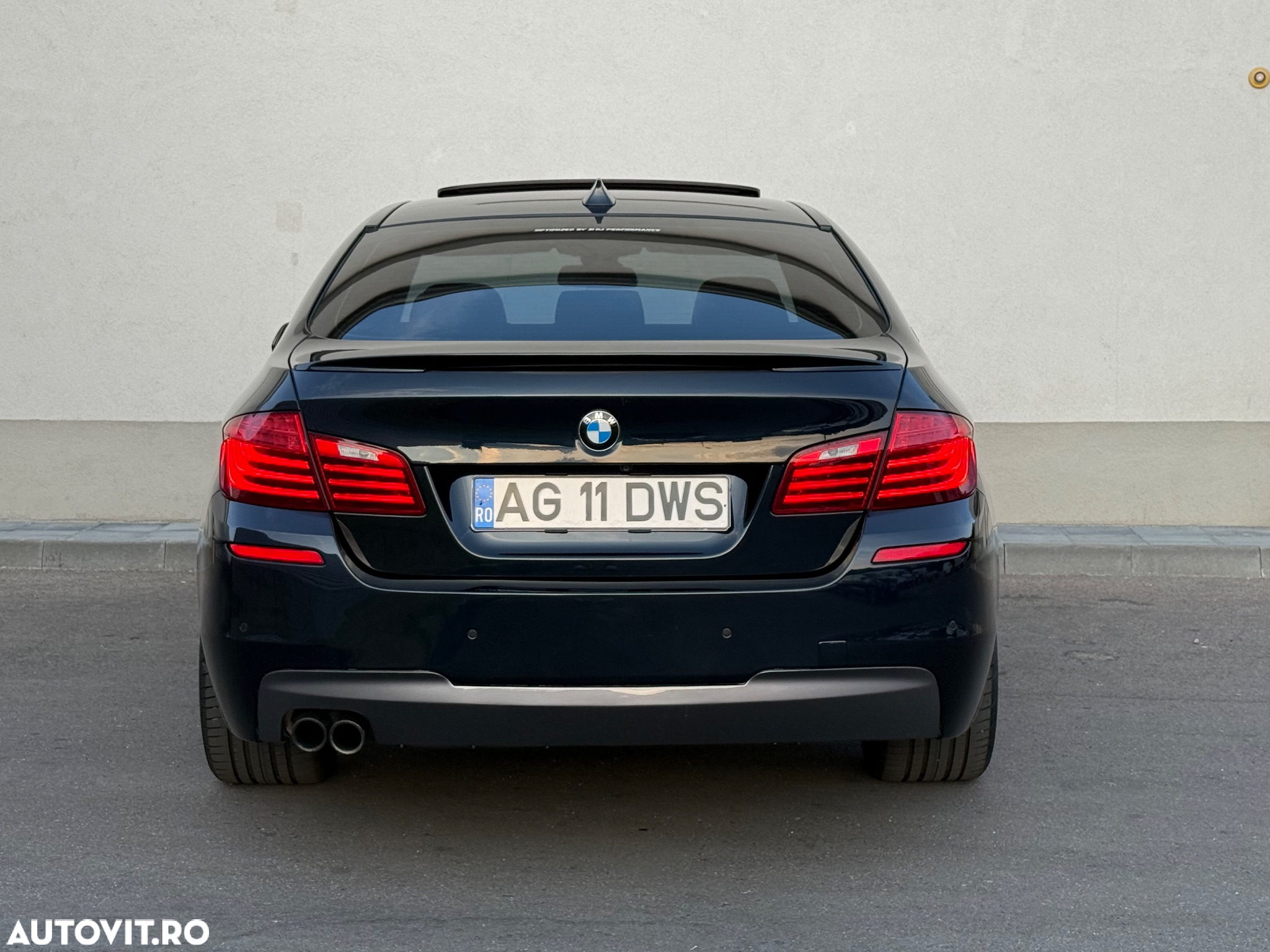 BMW Seria 5 520d xDrive - 10