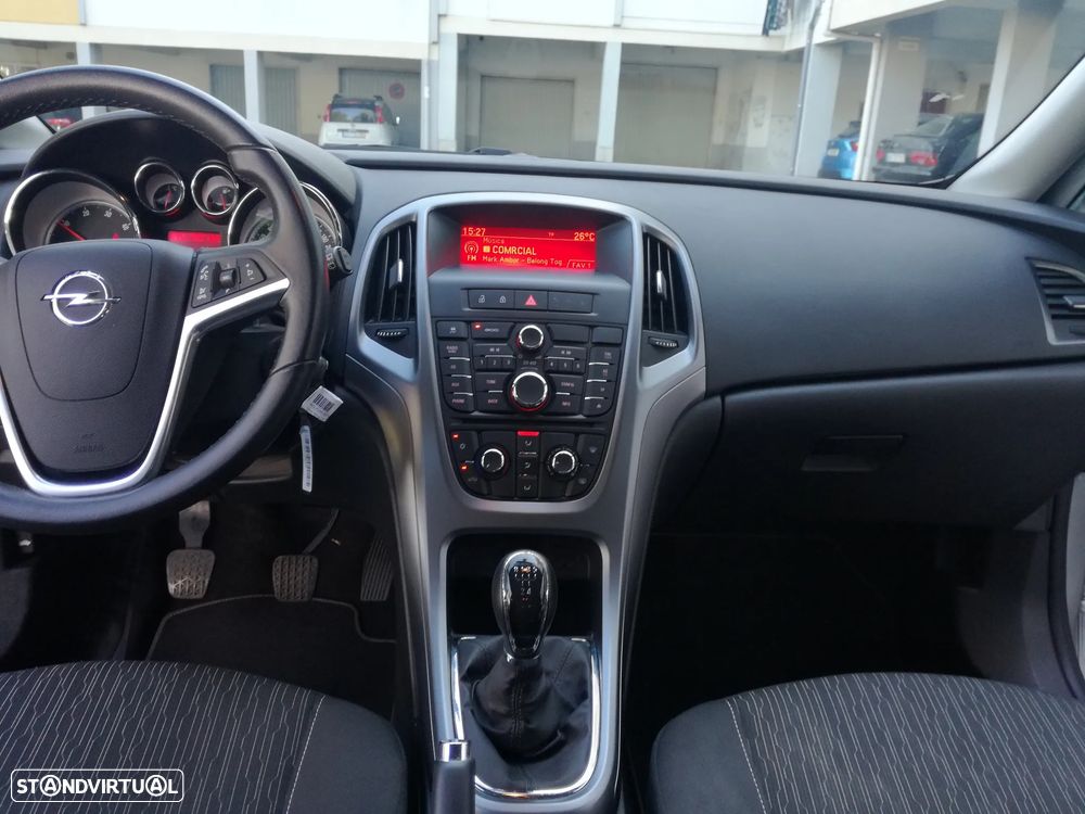 Opel Astra 1.3 CDTI Cosmo - 26