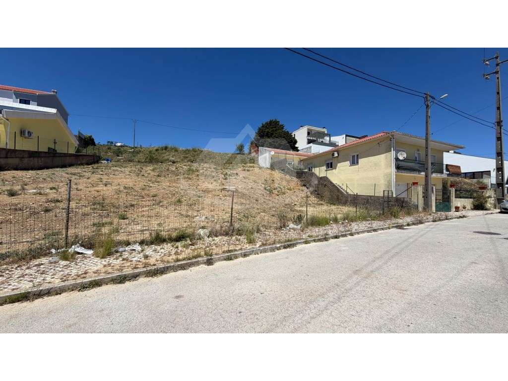 Terreno urbano com 338m2 em Vialonga - Grande imagem: 4/8