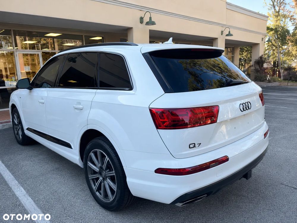 Audi Q7 3.0 TFSI Quattro Tiptronic - 5