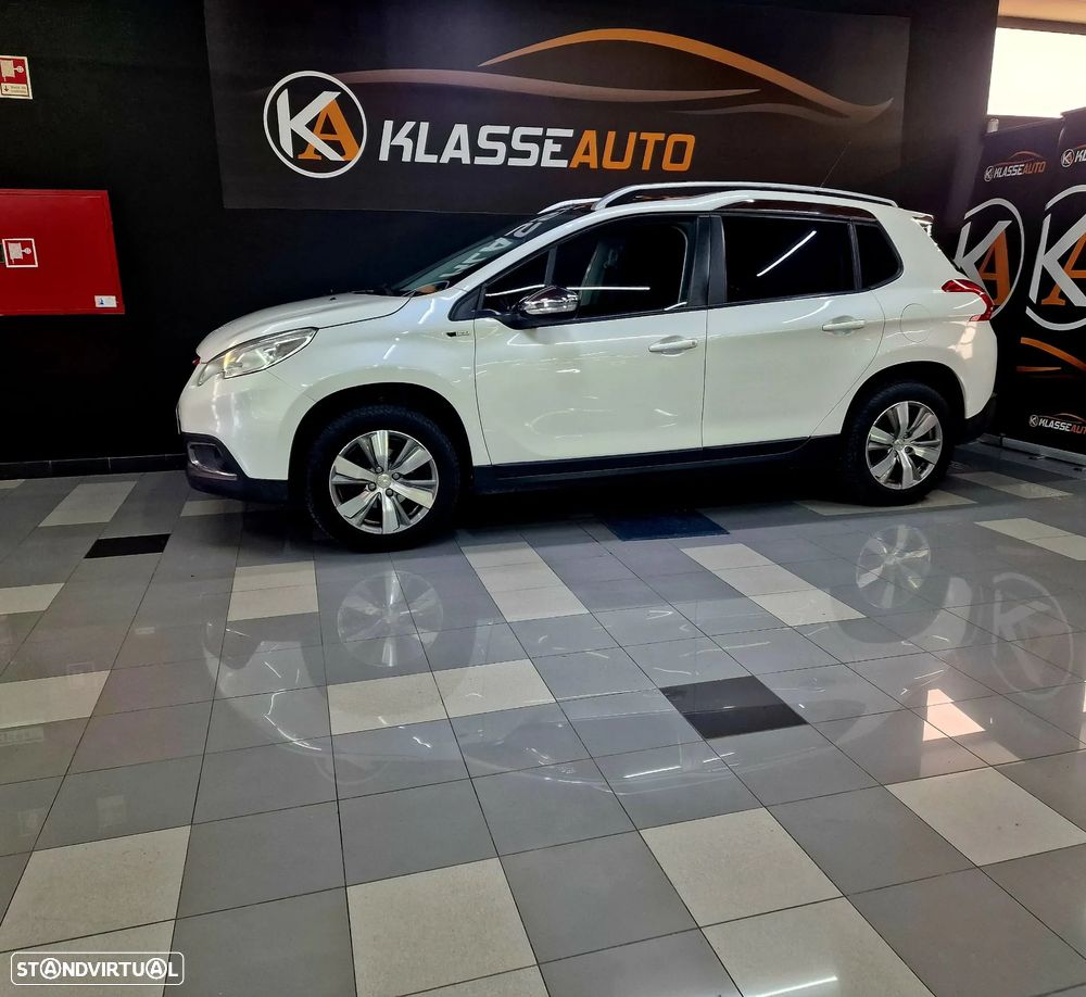 Peugeot 2008 PureTech 82 Style - 2