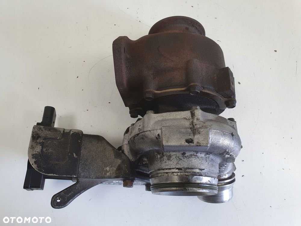 TURBOSPRĘŻARKA BMW E60 2.0 D _ turbo 8506891 - 3