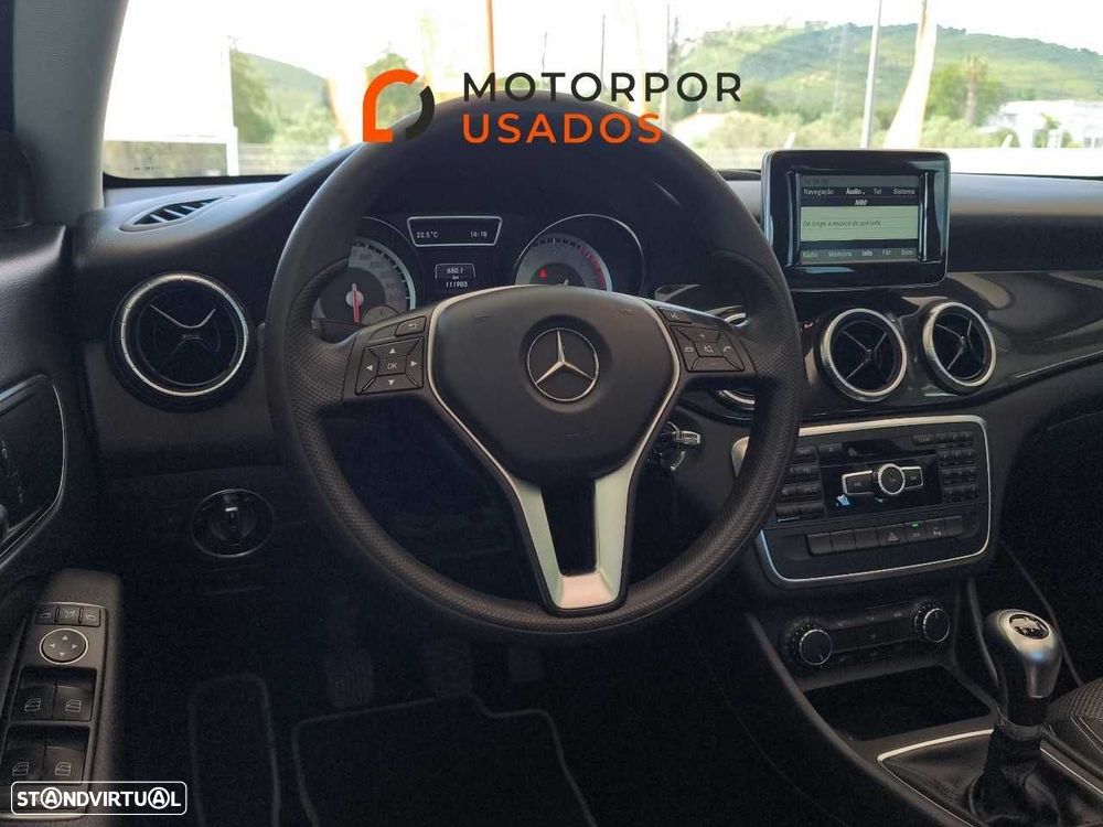Mercedes-Benz CLA 200 CDI Urban - 10