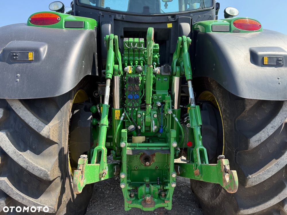 John Deere 6230R - 9