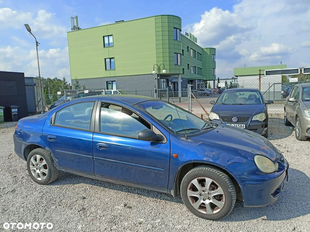 Chrysler Neon - 6