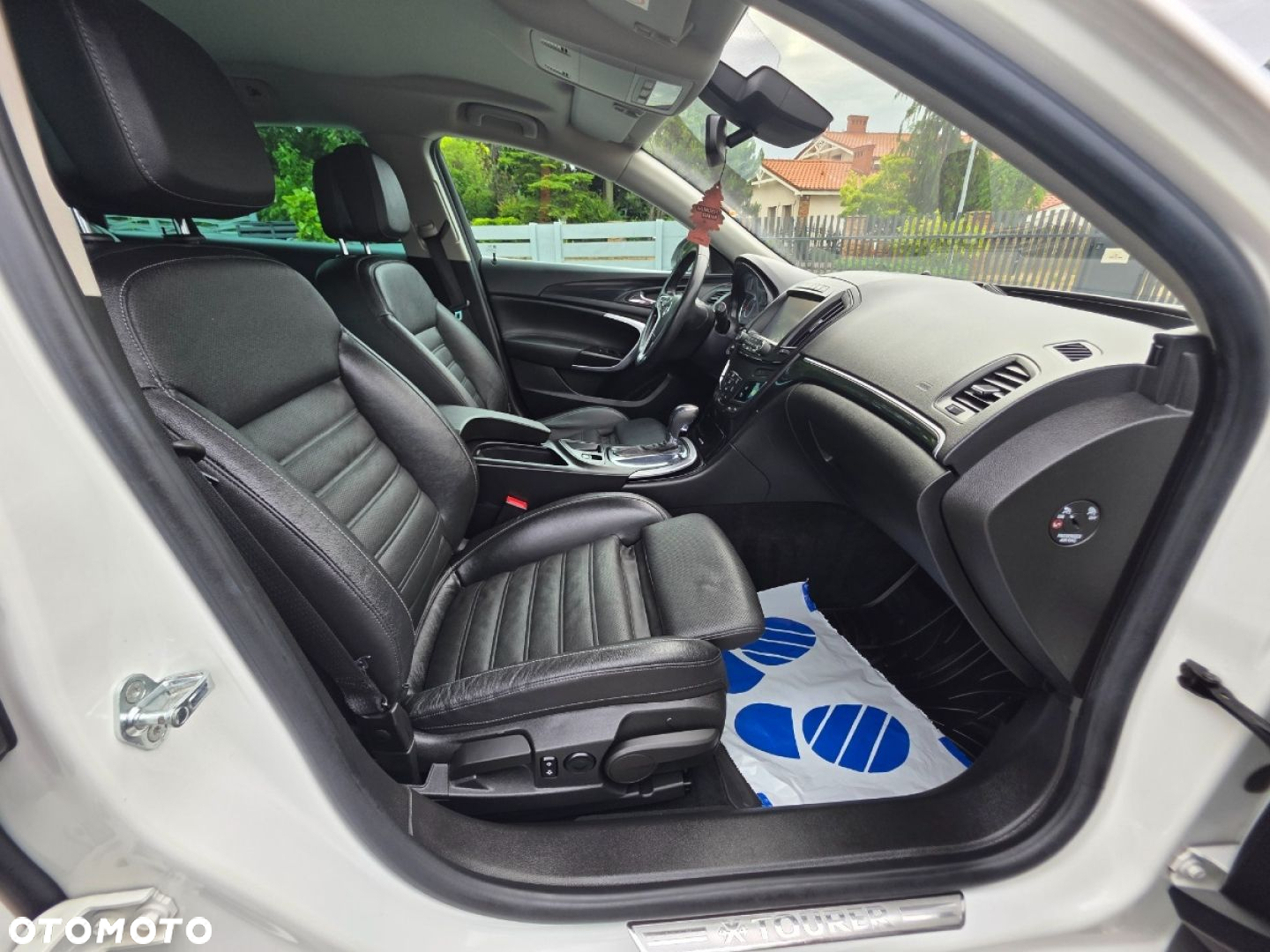 Opel Insignia - 25