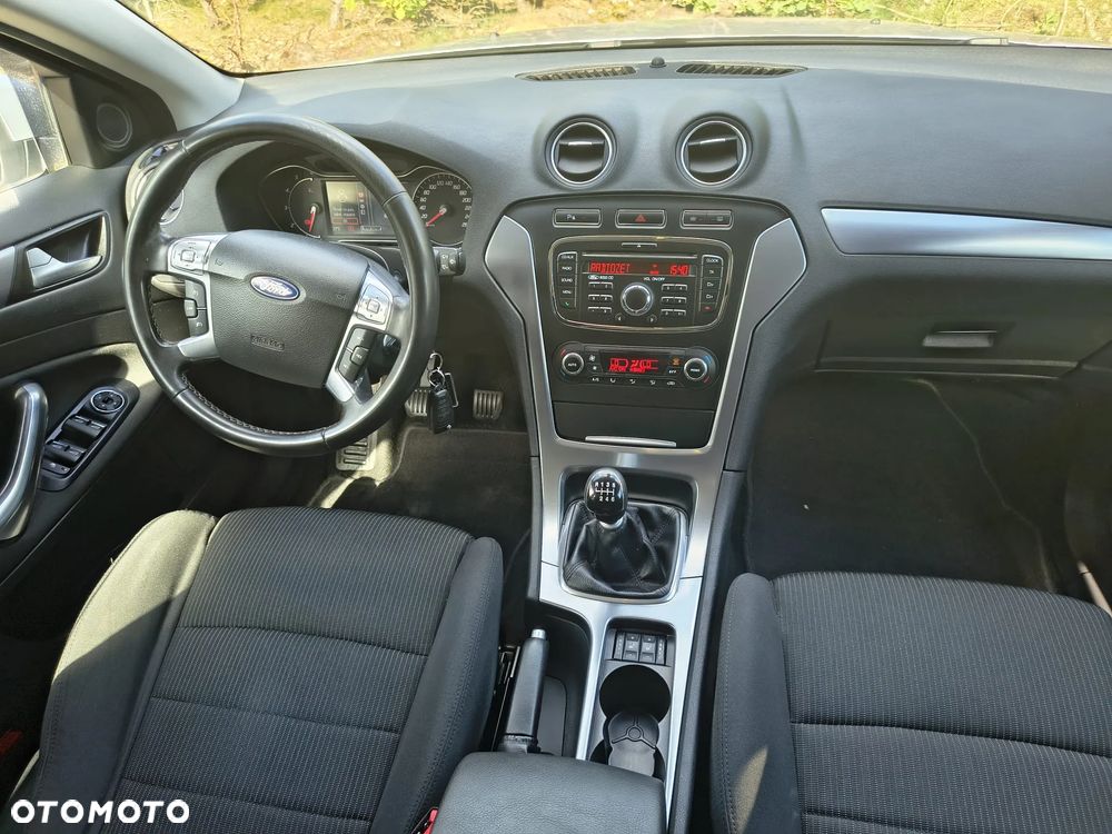 Ford Mondeo 2.0 TDCi Titanium - 8