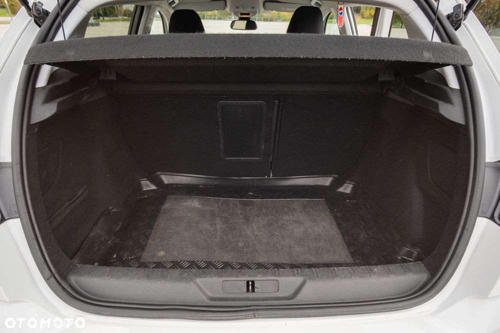 Peugeot 308 - 16