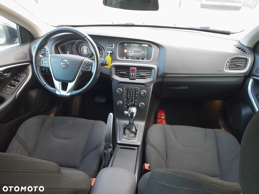 Volvo V40 D2 Geartronic Kinetic - 11