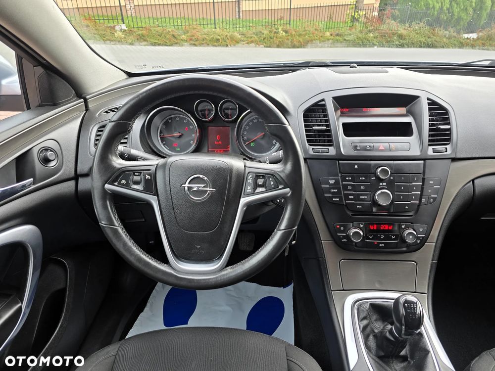 Opel Insignia 1.8 Cosmo - 27