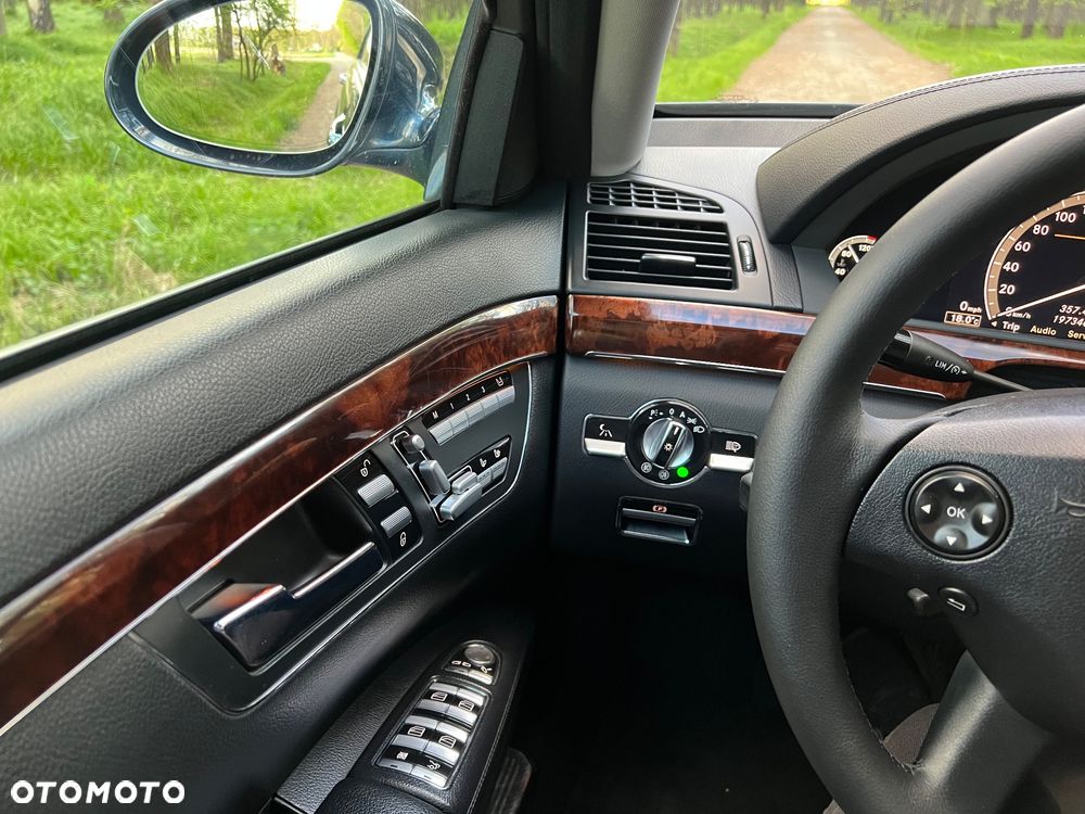 Mercedes-Benz Klasa S 500 L 4-Matic - 29