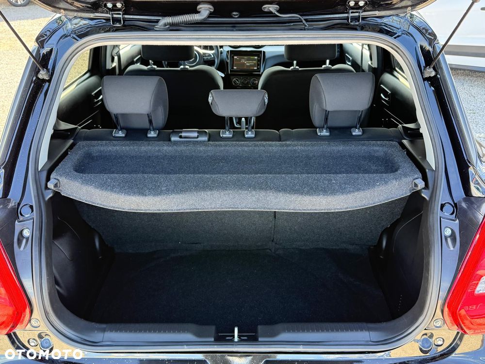 Suzuki Swift 1.2 Dualjet Hybrid MT Club - 27