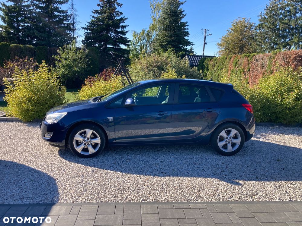 Opel Astra 1.4 Turbo ecoFLEX Start/Stop 150 Jahre - 6