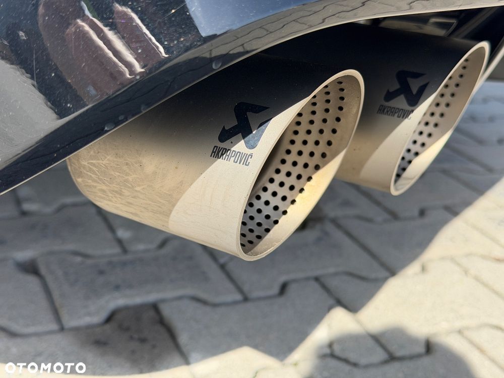 Volkswagen Golf - 9