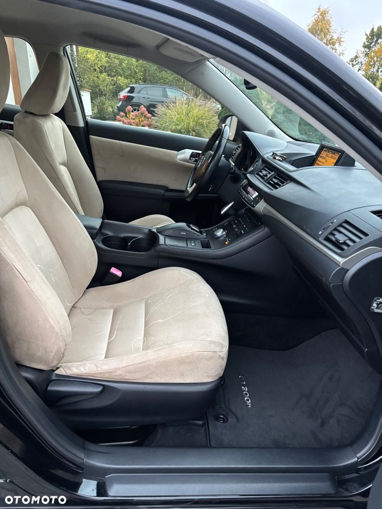 Lexus CT - 36