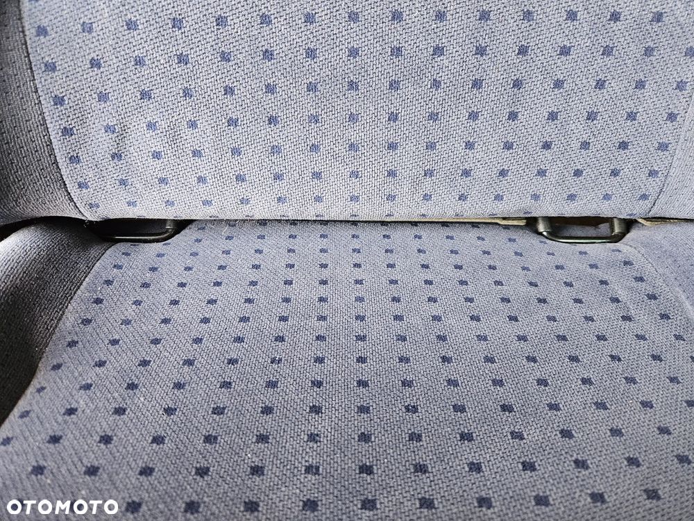 Volkswagen Caravelle - 16